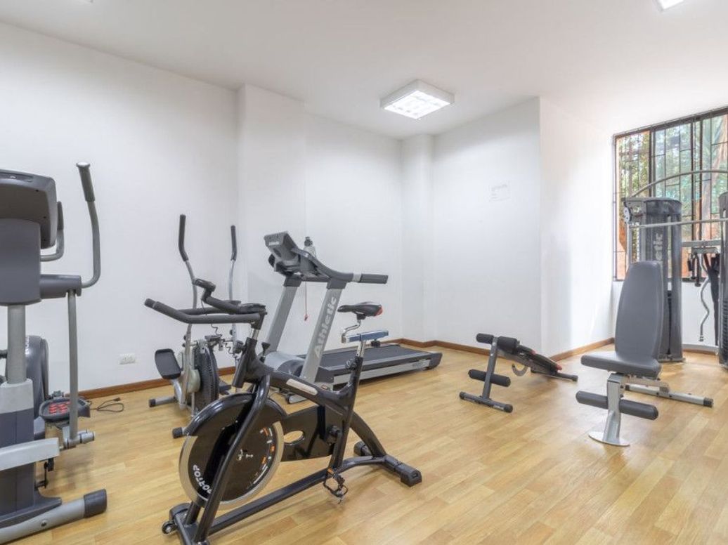 Apartamento de 3 alcobas en venta en Los Rosales, Bogotá, 212 m² · foto 17 de 20