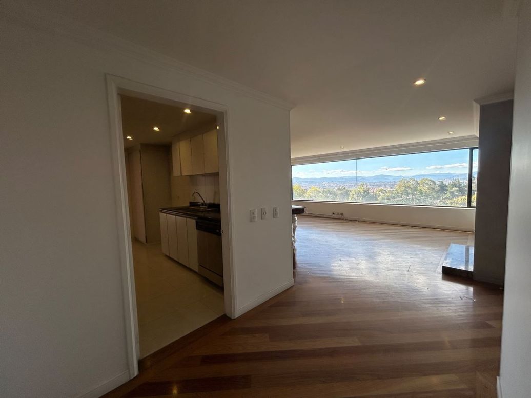 Apartamento de 3 alcobas en arriendo en Chico, Bogotá, 225 m² · foto 6 de 20