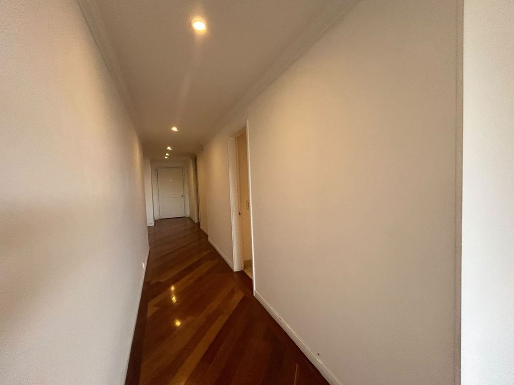 Apartamento de 3 alcobas en arriendo en Chico, Bogotá, 225 m² · foto 12 de 20
