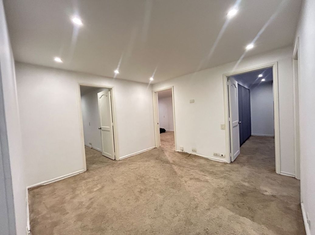 Apartamento de 3 alcobas en arriendo en Chico, Bogotá, 225 m² · foto 17 de 20