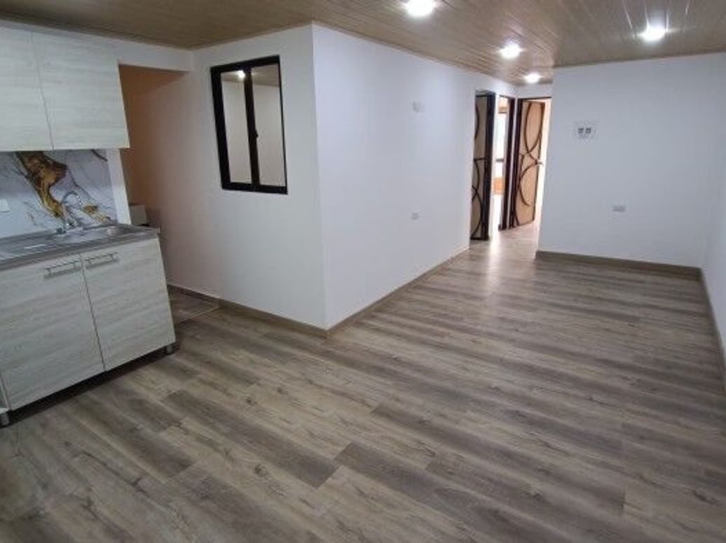 Apartamento de 3 alcobas en venta en Santa Helenita, Bogotá, 60 m² · foto 2 de 11