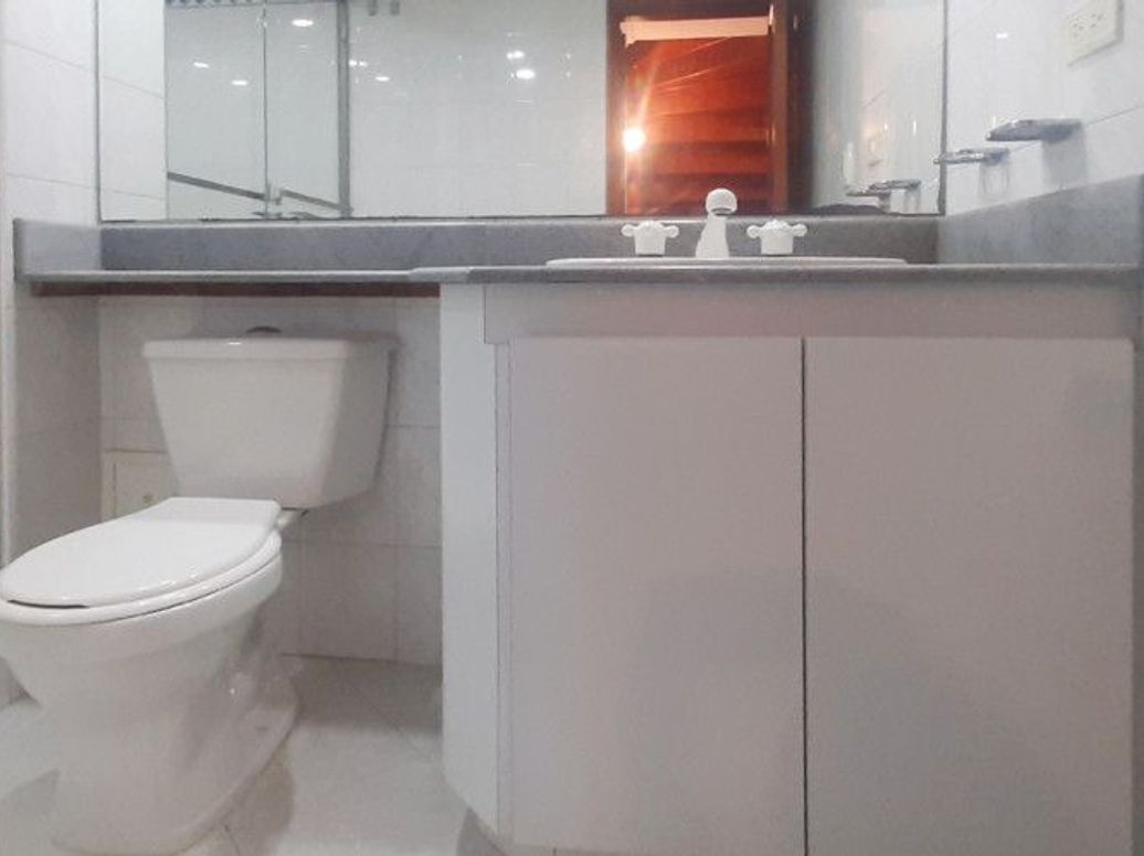 Apartamento de 3 alcobas en venta en Rincon Del Chicó, Bogotá, 160 m² · foto 8 de 17