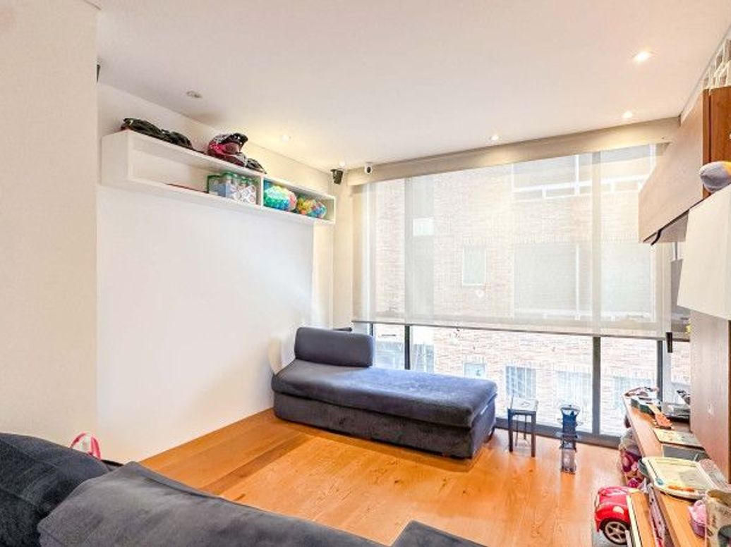 Apartamento de 3 alcobas en venta en El Refugio, Bogotá, 298 m² · foto 14 de 20