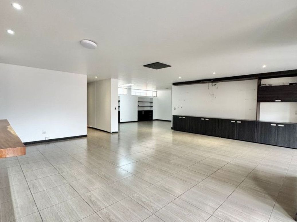 APARTAMENTO EN ARRIENDO en Santa Bibiana