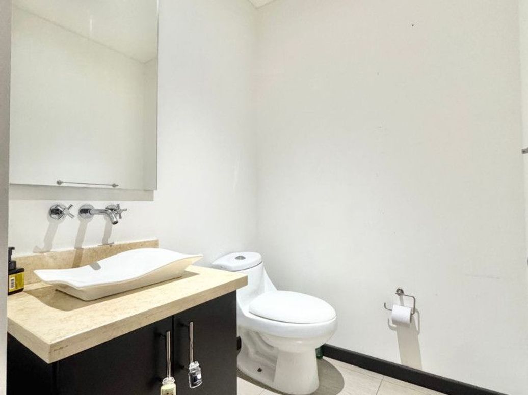 Apartamento de 3 alcobas en venta en Santa Bibiana, Bogotá, 243 m² · foto 4 de 20