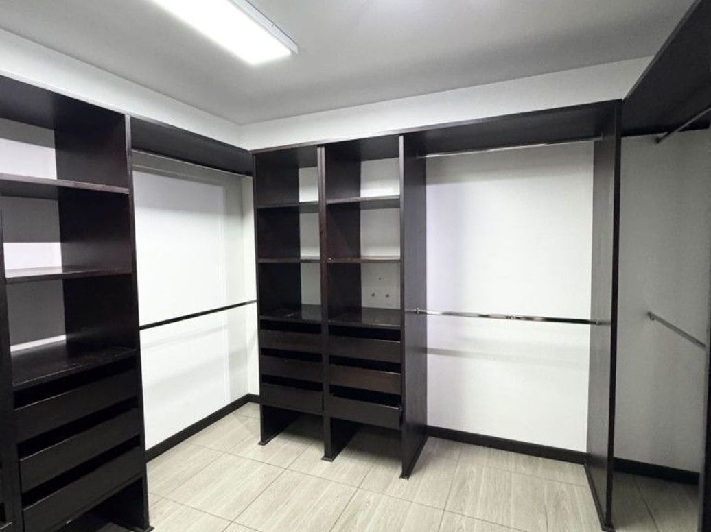 Apartamento de 3 alcobas en venta en Santa Bibiana, Bogotá, 243 m² · foto 20 de 20
