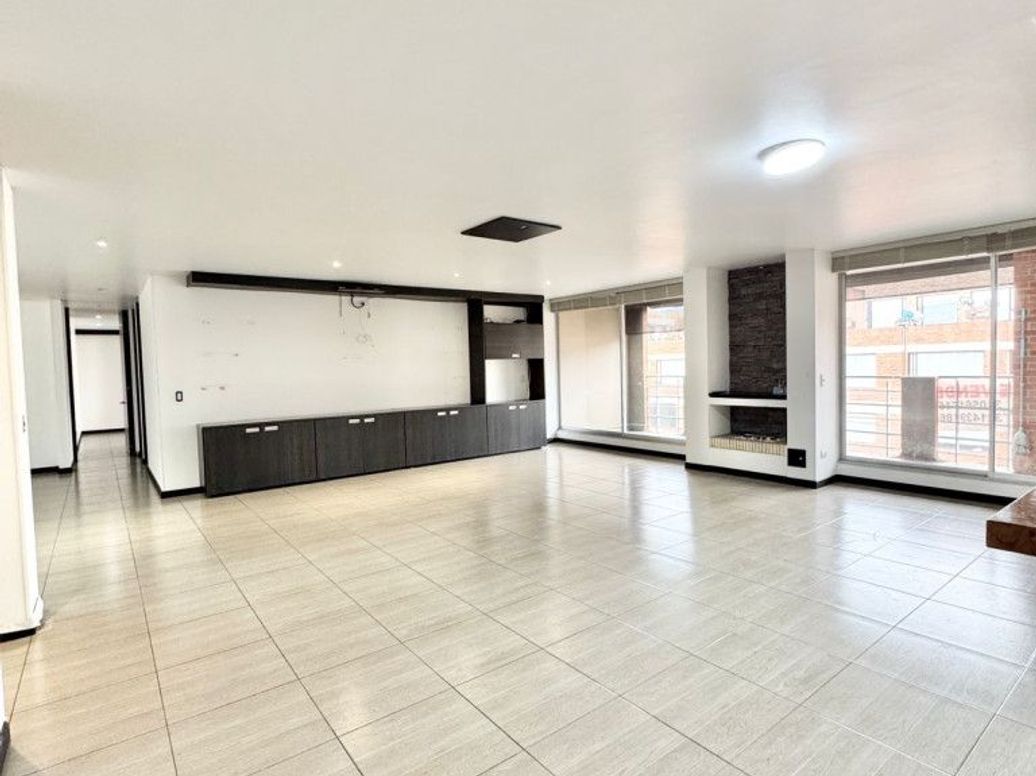 Apartamento de 3 alcobas en venta en Santa Bibiana, Bogotá, 243 m² · foto 6 de 20