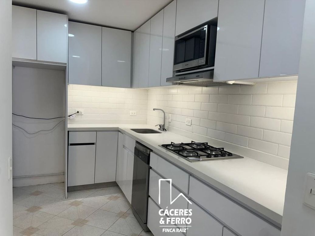 Apartamento de 2 alcobas en venta en Santa Barbara, Bogotá, 85 m² · foto 5 de 17