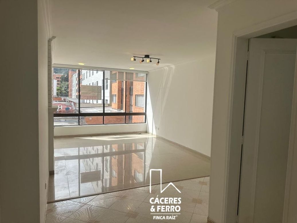 Apartamento de 2 alcobas en venta en Santa Barbara, Bogotá, 85 m² · foto 3 de 17