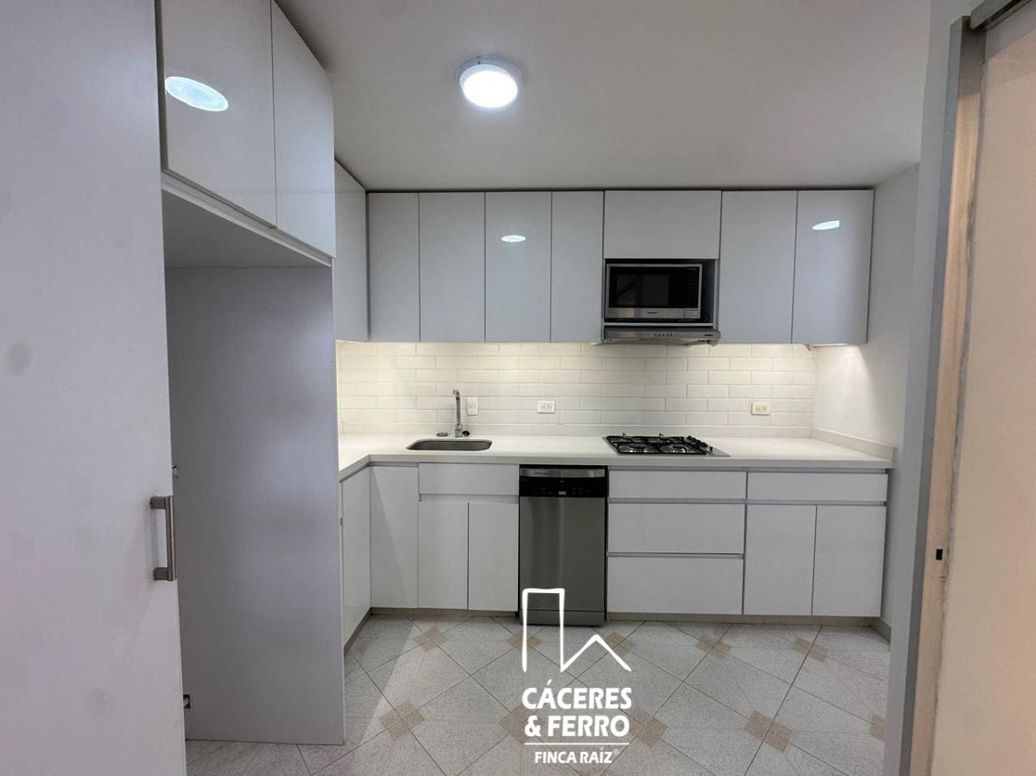 Apartamento de 2 alcobas en venta en Santa Barbara, Bogotá, 85 m² · foto 6 de 17