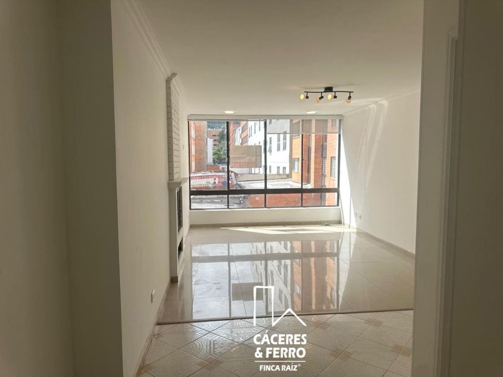 Apartamento de 2 alcobas en venta en Santa Barbara, Bogotá, 85 m² · foto 2 de 17