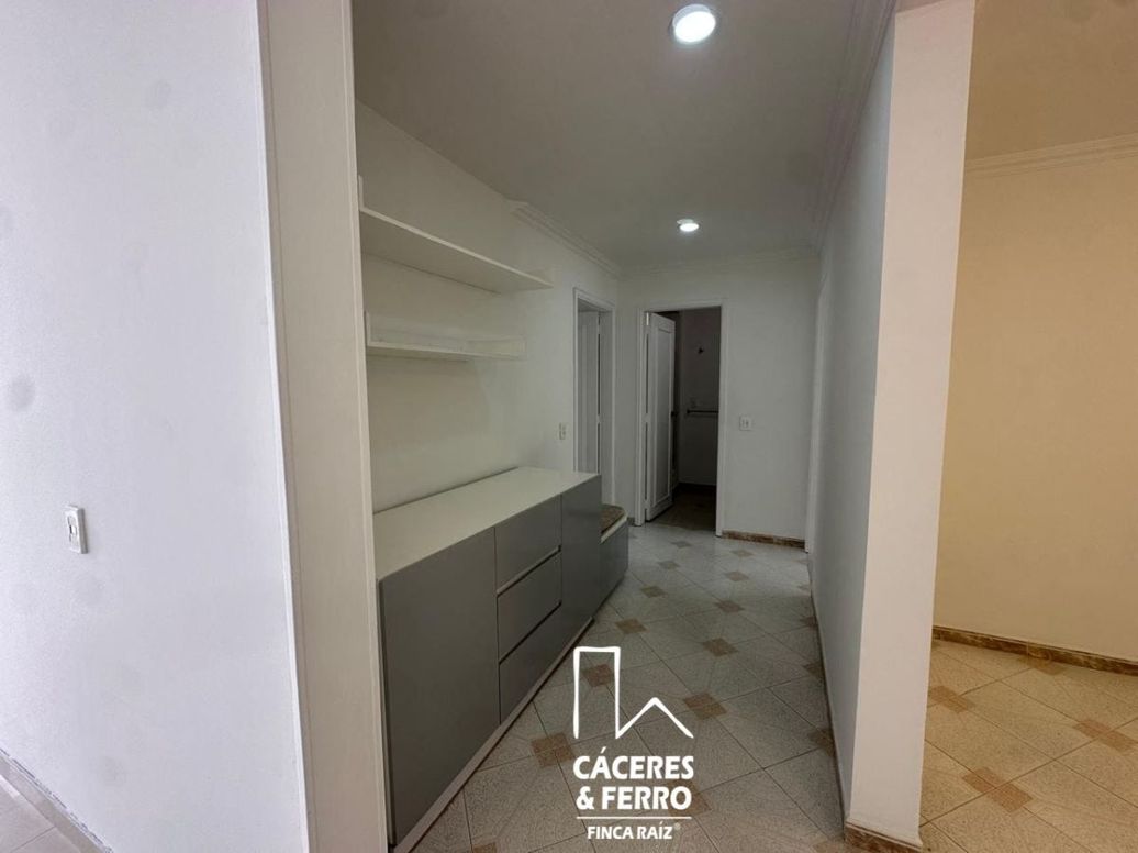 Apartamento de 2 alcobas en venta en Santa Barbara, Bogotá, 85 m² · foto 9 de 17
