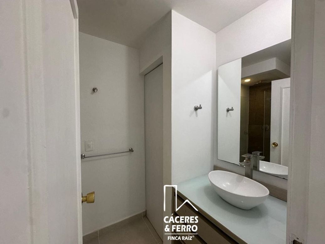 Apartamento de 2 alcobas en venta en Santa Barbara, Bogotá, 85 m² · foto 13 de 17