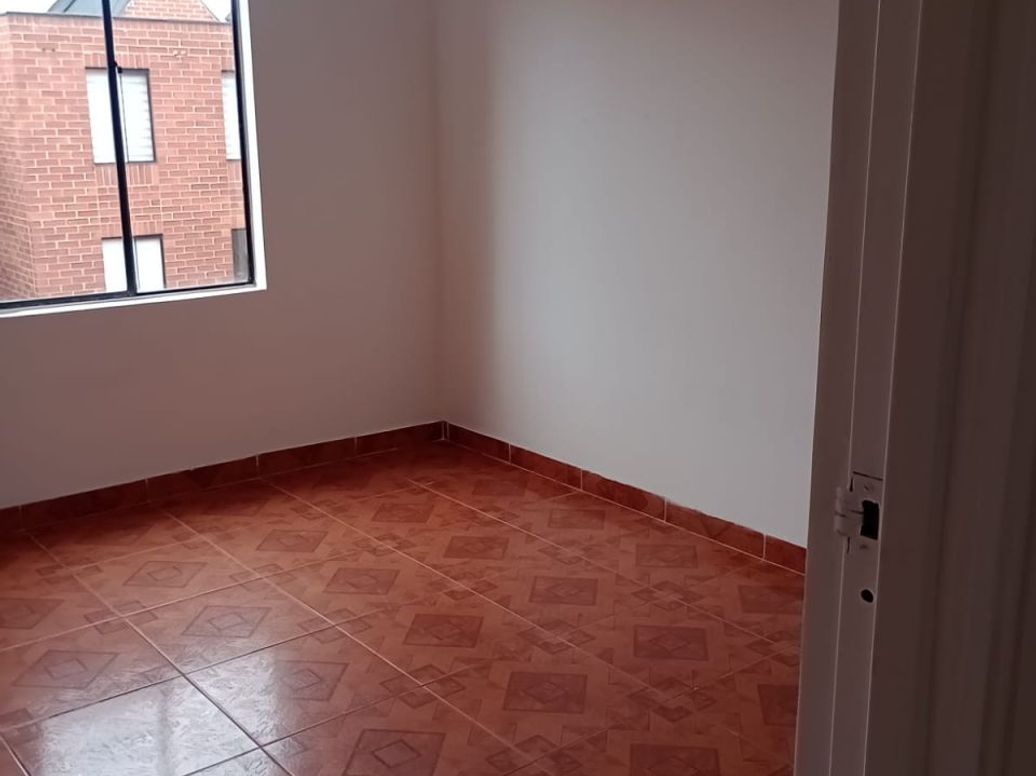 Apartamento de 3 alcobas en venta en Ub. El Cortijo, Bogotá, 49 m² · foto 10 de 16