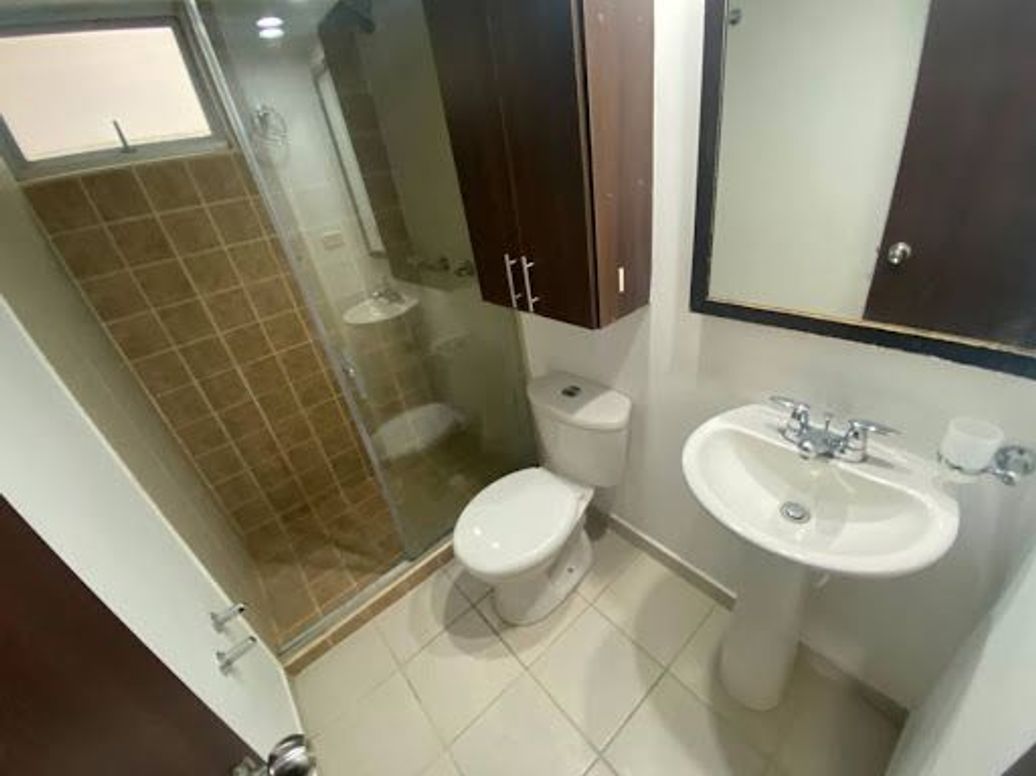 Apartamento de 3 alcobas en venta en Tintala, Bogotá, 77 m² · foto 8 de 19