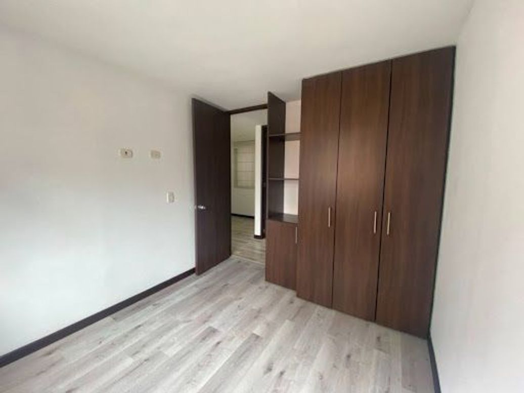 Apartamento de 3 alcobas en venta en Tintala, Bogotá, 77 m² · foto 13 de 19