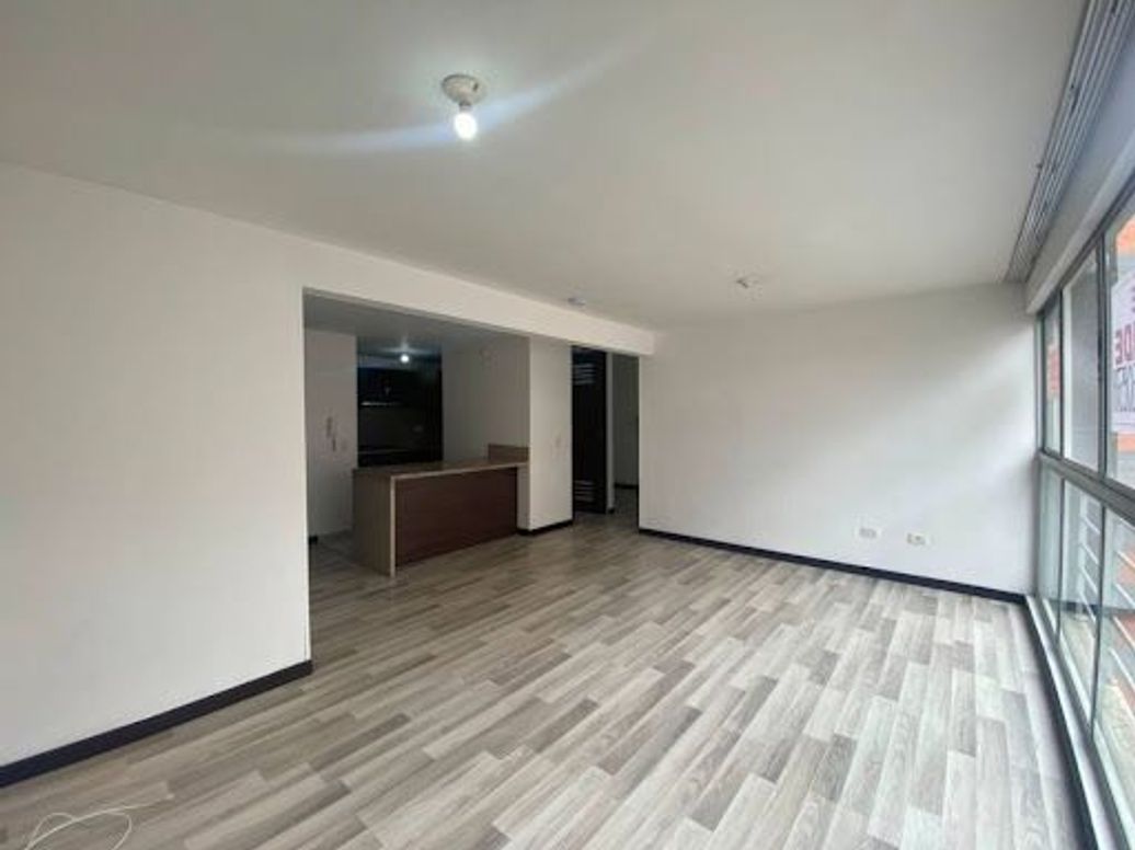 Apartamento de 3 alcobas en venta en Tintala, Bogotá, 77 m² · foto 3 de 19