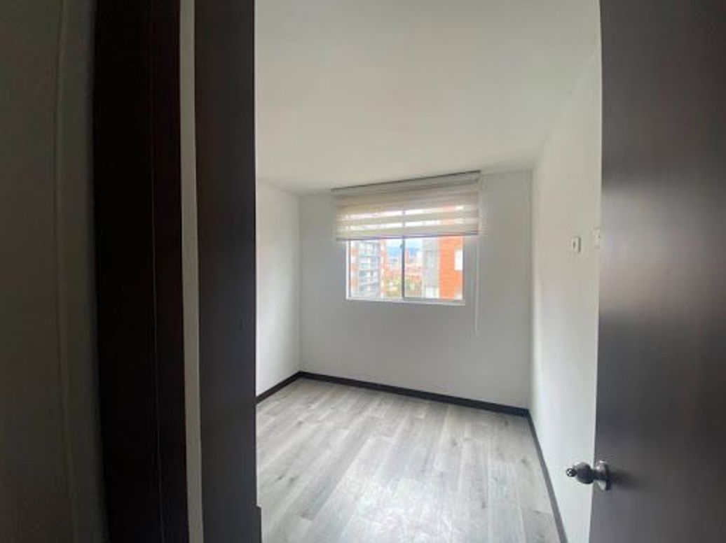 Apartamento de 3 alcobas en venta en Tintala, Bogotá, 77 m² · foto 12 de 19