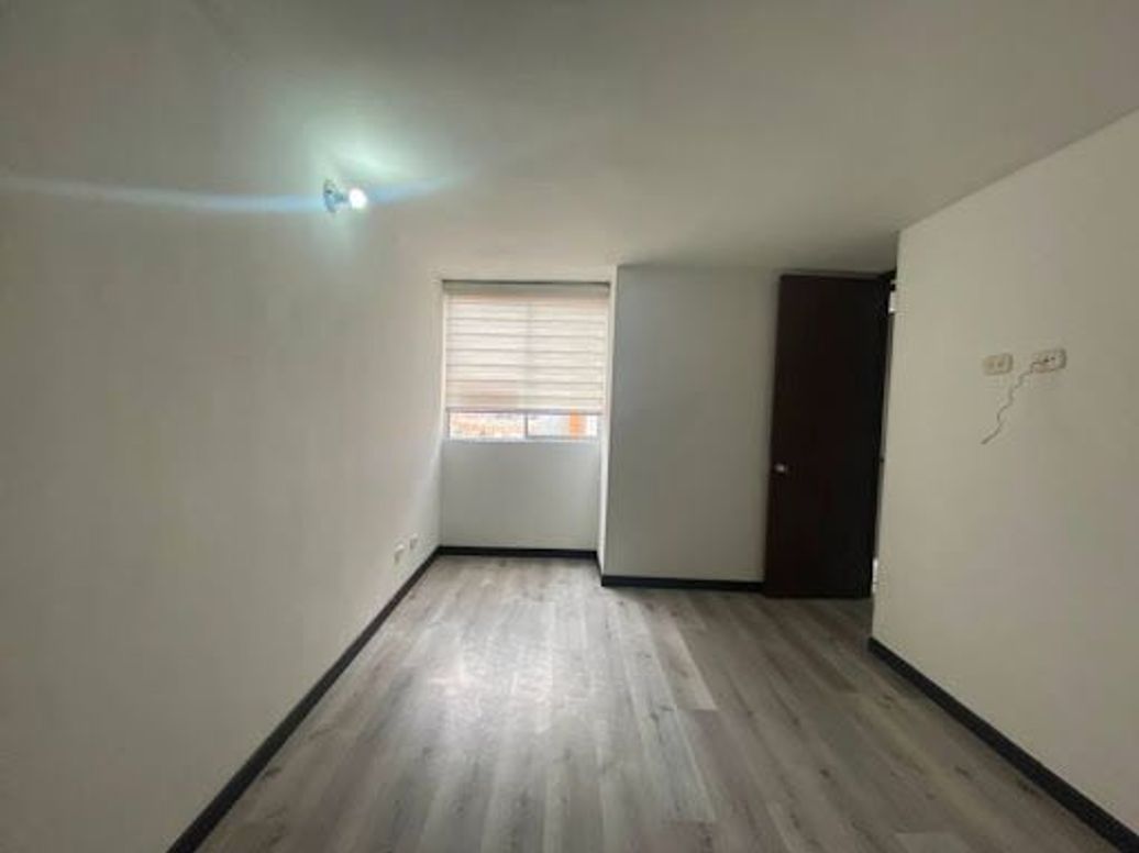 Apartamento de 3 alcobas en venta en Tintala, Bogotá, 77 m² · foto 16 de 19