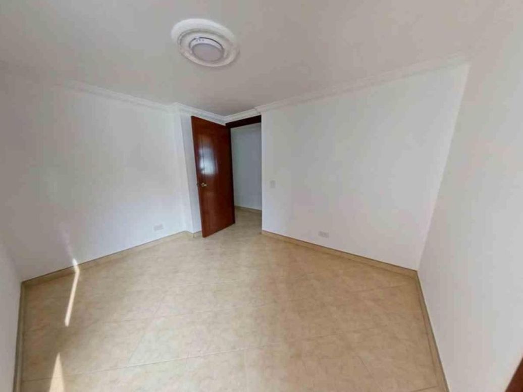 Apartamento de 3 alcobas en venta en Tibabita, Bogotá, 70 m² · foto 8 de 20