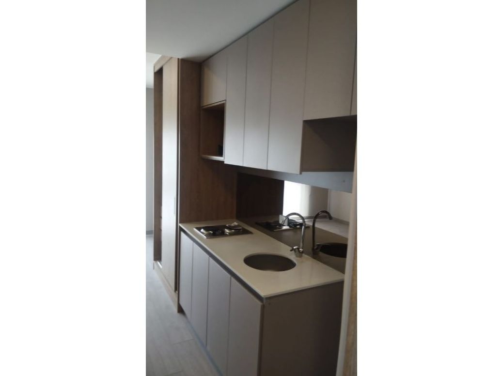 Apartaestudio en venta en Las Nieves, Bogotá, 27 m² · foto 2 de 16