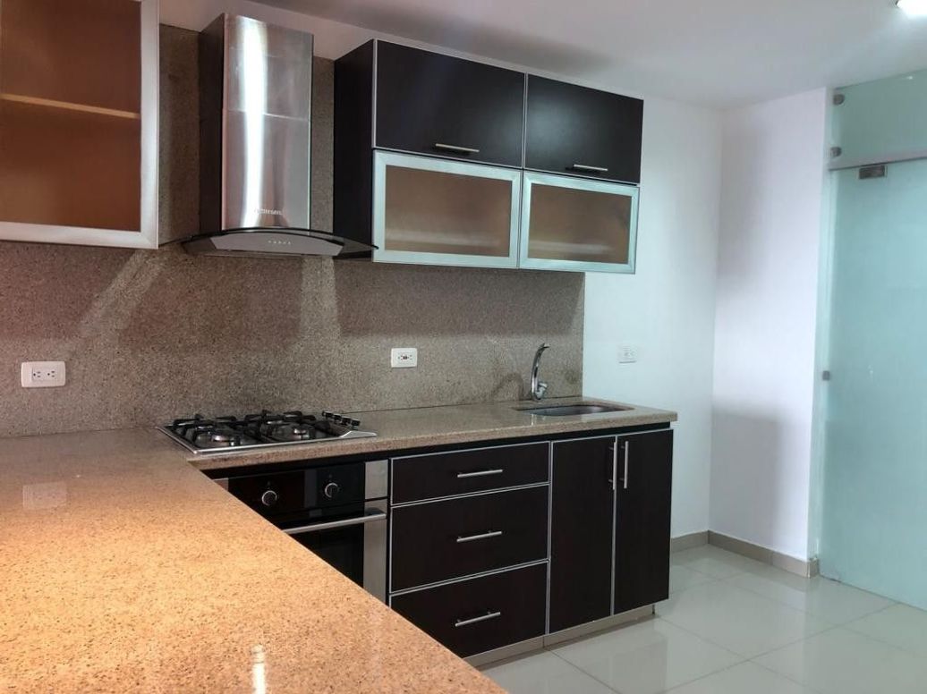 Apartamento de 2 alcobas en venta en Nuevo Contry, Bogotá, 100 m² · foto 5 de 20