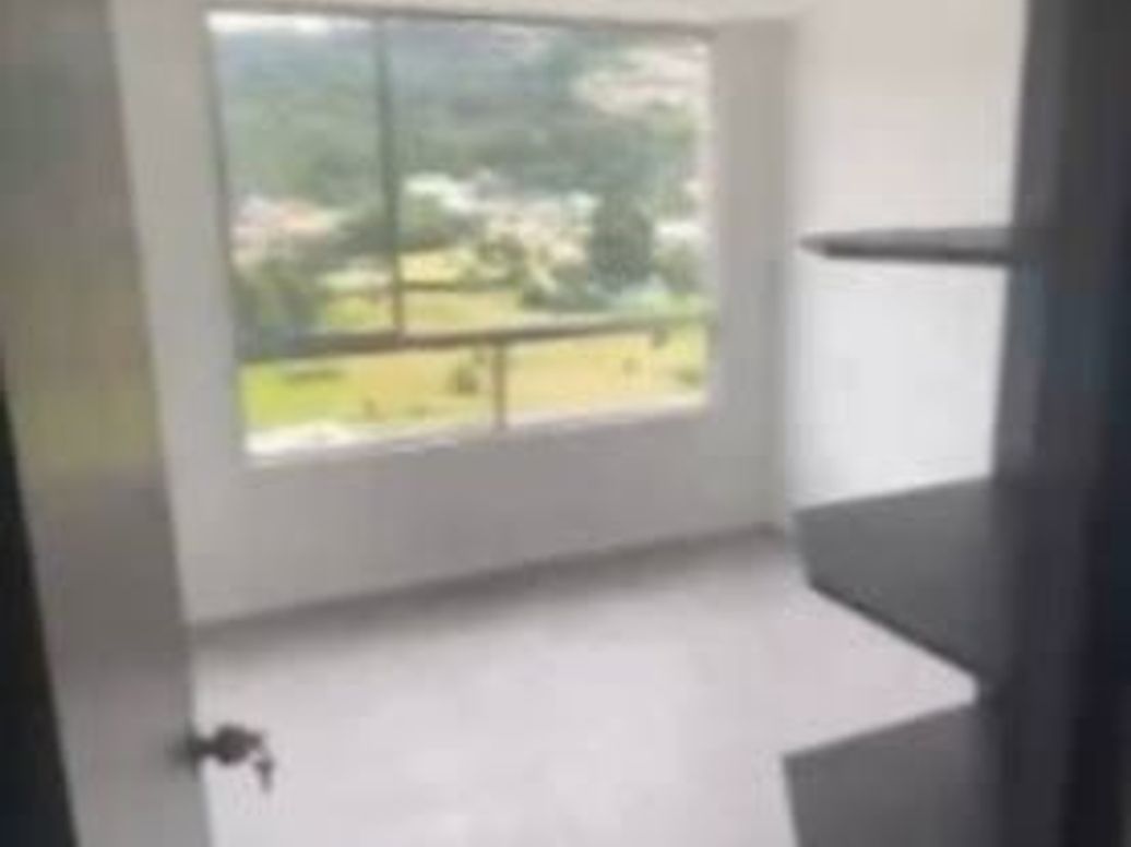Apartaestudio en venta en El Redil, Bogotá, 35 m² · foto 7 de 12