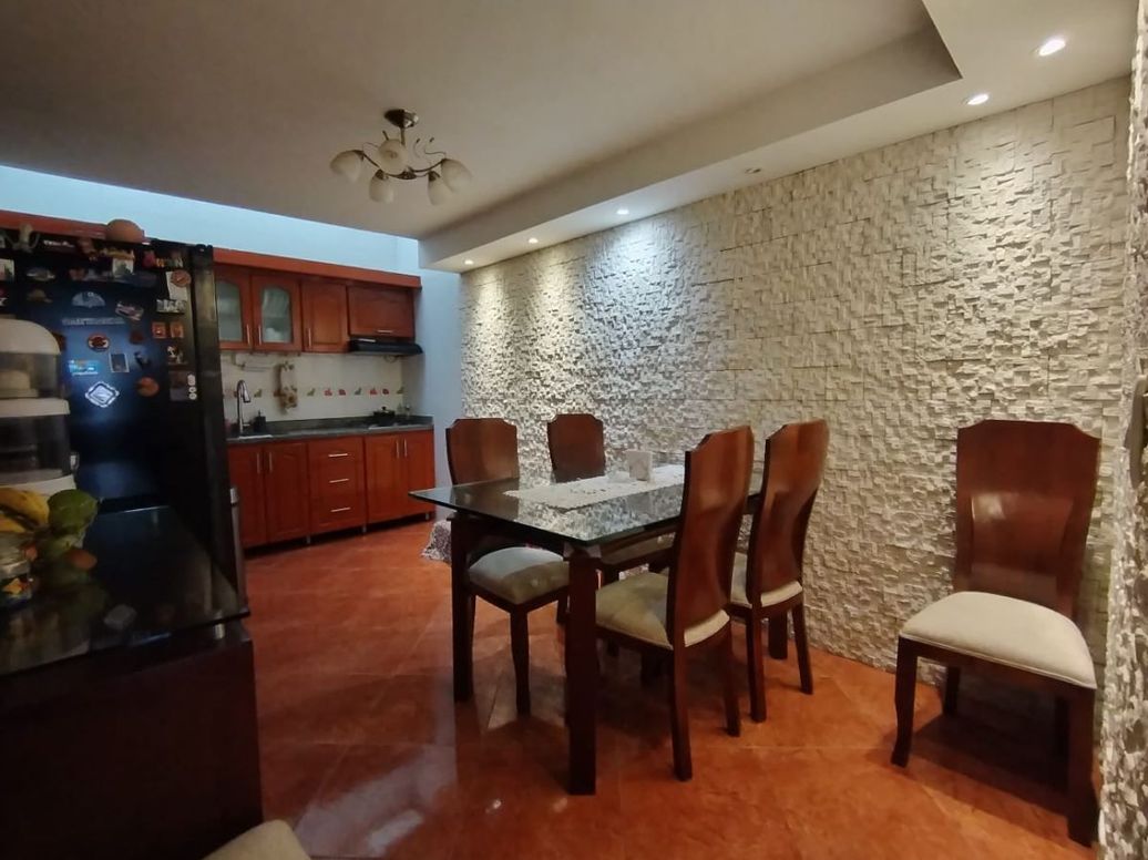 Casa de 3 alcobas en venta en Villa Elisa, Bogotá, 144 m² · foto 3 de 20