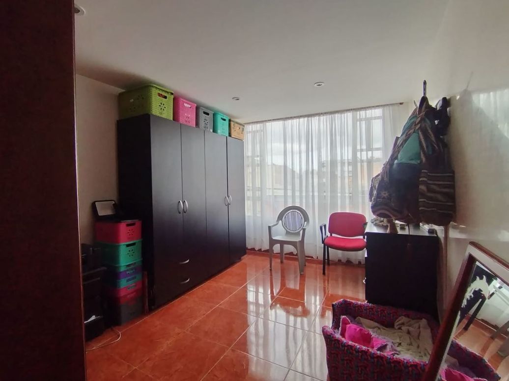 Casa de 3 alcobas en venta en Villa Elisa, Bogotá, 144 m² · foto 12 de 20