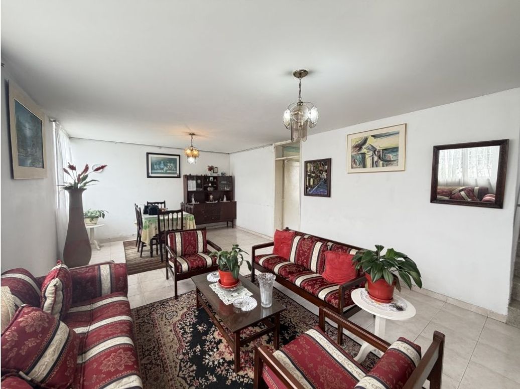 Casa de 4 alcobas en venta en Sosiego Sur, Bogotá, 129 m² · foto 2 de 19