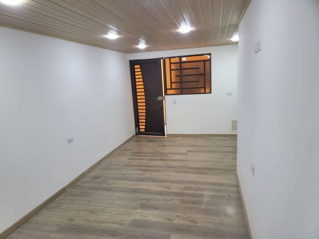 Apartamento de 3 alcobas en venta en Florida Blanca Norte, Bogotá, 60 m² · foto 3 de 15