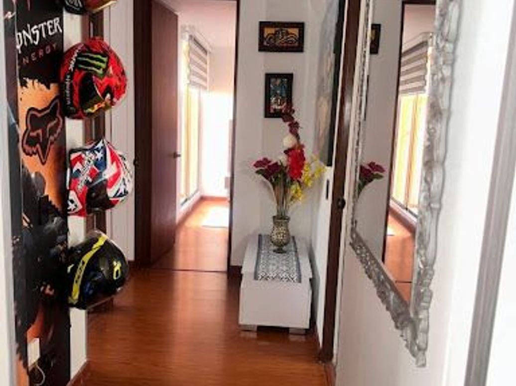 Apartamento de 3 alcobas en venta en Modelia, Bogotá, 64 m² · foto 3 de 11
