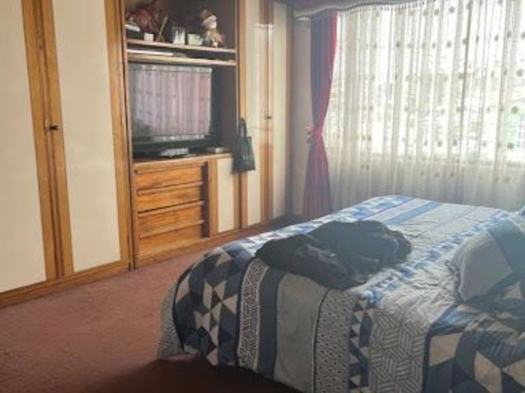 Casa de 5 alcobas en venta en Modelia, Bogotá, 350 m² · foto 10 de 11