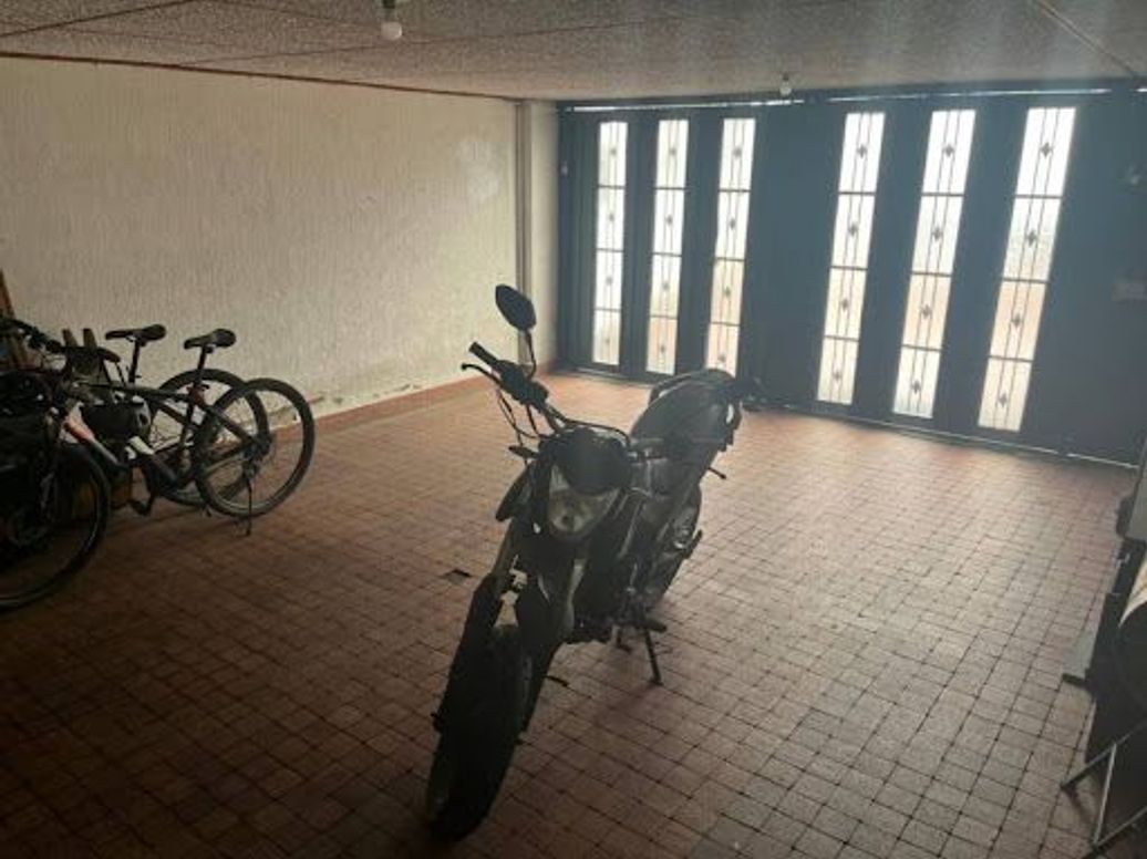 Casa de 5 alcobas en venta en Modelia, Bogotá, 350 m² · foto 11 de 11