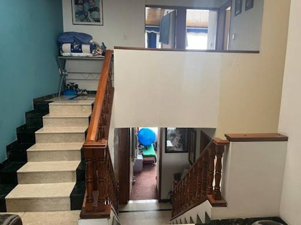 Casa de 5 alcobas en venta en Modelia, Bogotá, 350 m² · foto 3 de 11