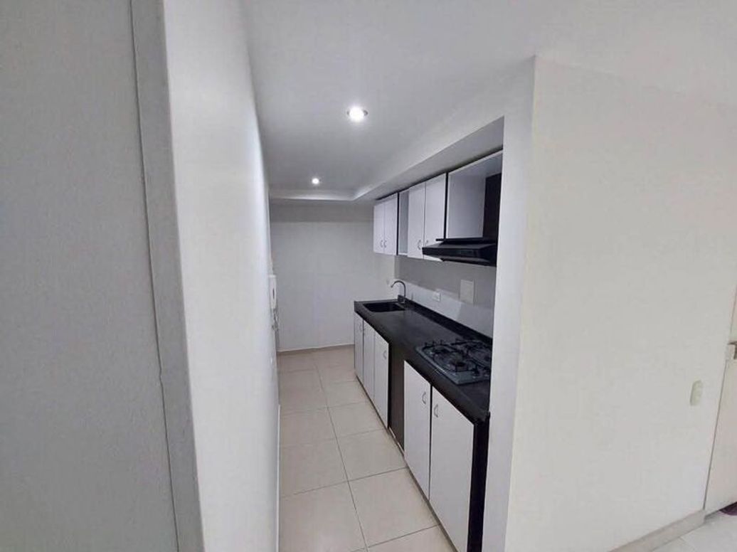 Apartamento de 3 alcobas en venta en Tuna Alta, Bogotá, 56 m² · foto 4 de 13