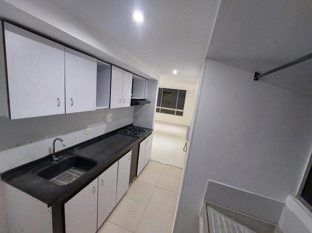 Apartamento de 3 alcobas en venta en Tuna Alta, Bogotá, 56 m² · foto 2 de 13