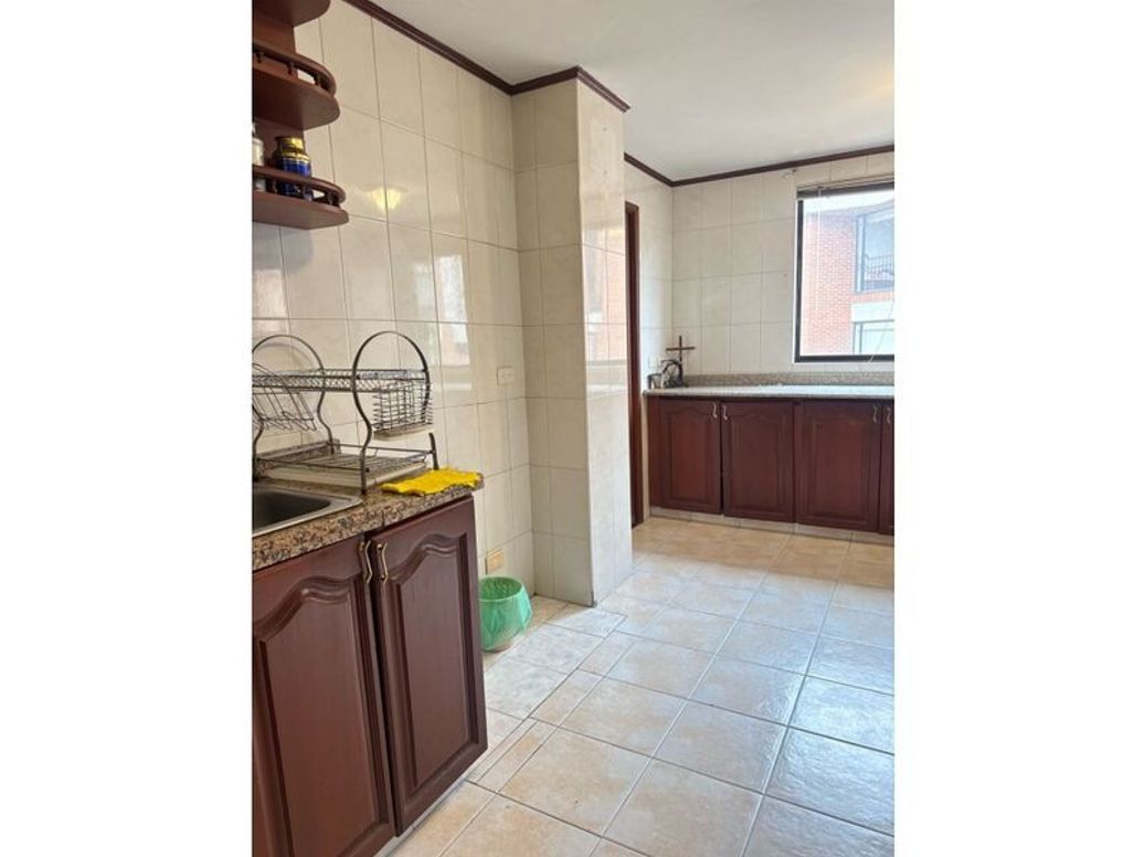 Apartamento de 6 alcobas en venta en Country Club, Bogotá, 280 m² · foto 10 de 20