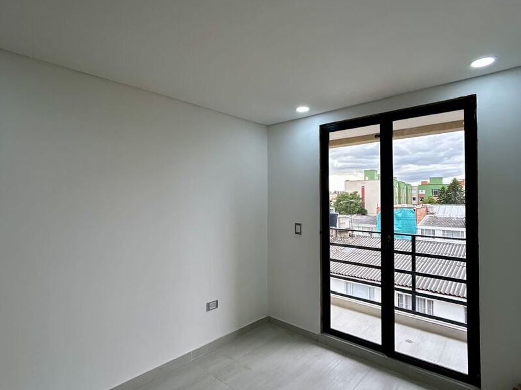 Casa de 7 alcobas en venta en Normandia Occidental, Bogotá, 60 m² · foto 13 de 20