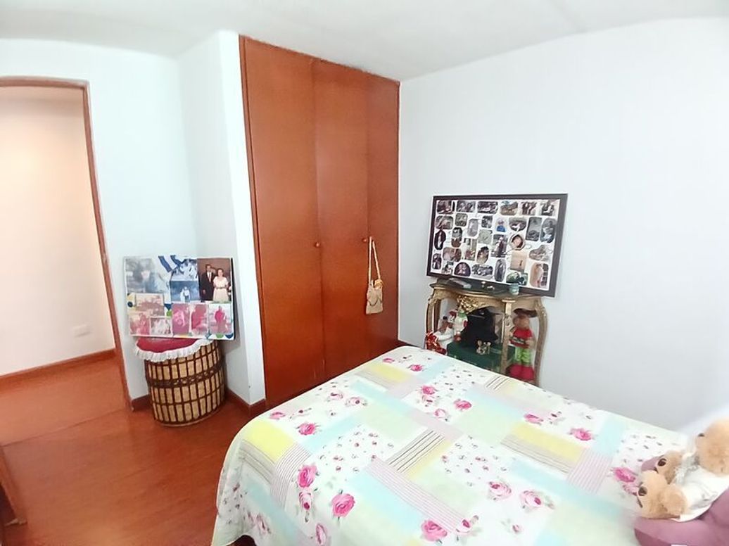 Apartamento de 3 alcobas en venta en Ub. Bosques, Bogotá, 62 m² · foto 9 de 17