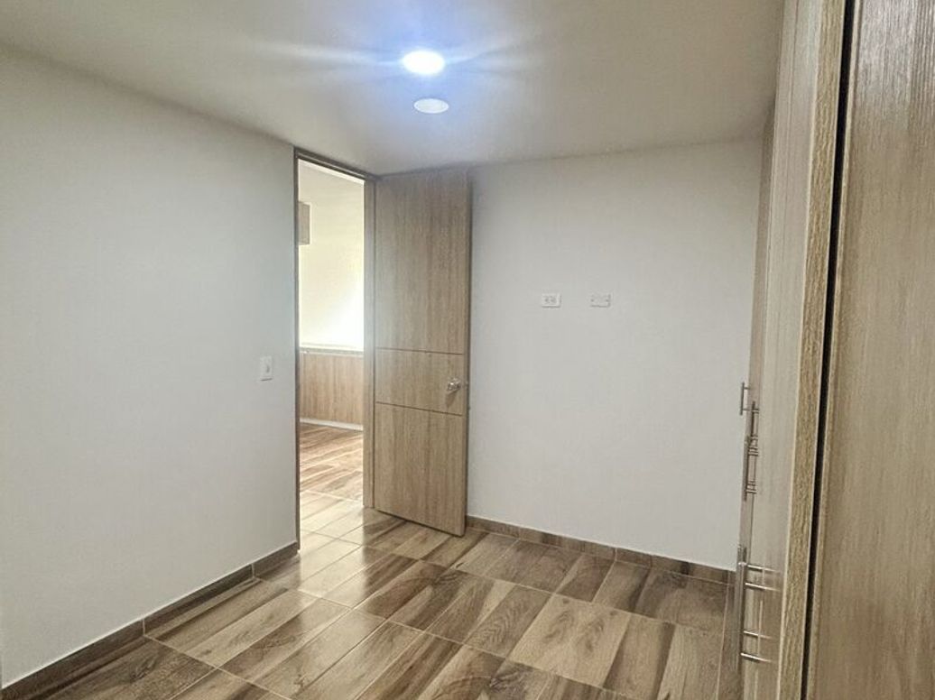 Apartamento de 2 alcobas en venta en Santa Maria, Bogotá, 59 m² · foto 6 de 15