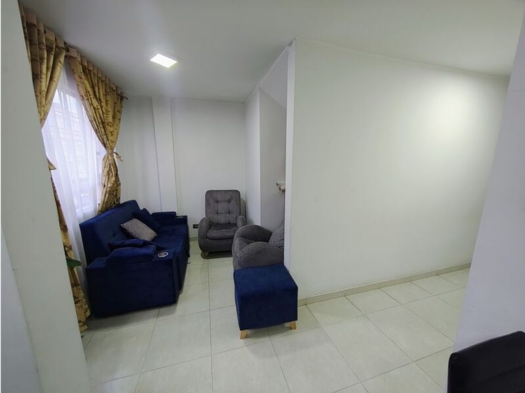 Casa de 6 alcobas en venta en Escocia, Bogotá, 144 m² · foto 3 de 20
