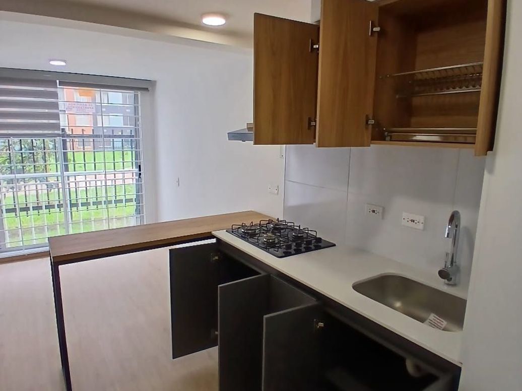 Apartamento de 2 alcobas en venta en Primavera Occidental, Bogotá, 33 m² · foto 12 de 16
