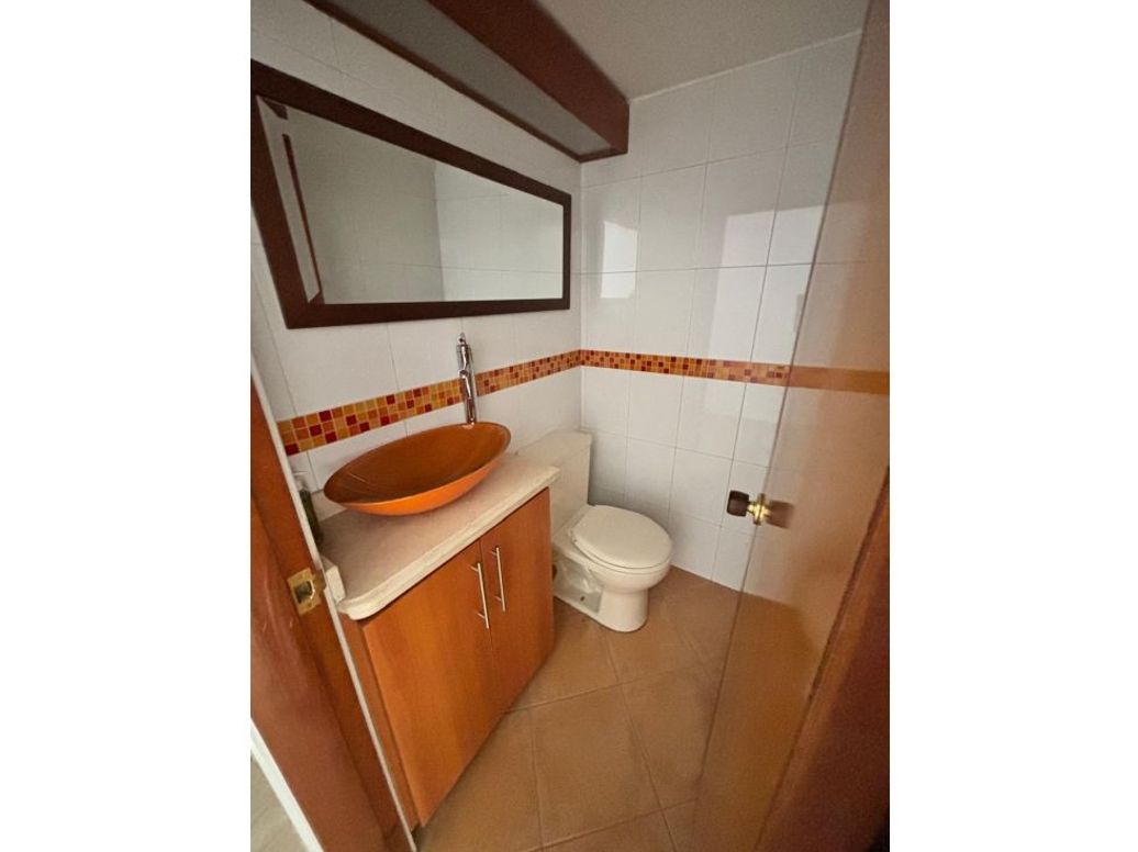 Apartamento de 2 alcobas en venta en Los Rosales, Bogotá, 110 m² · foto 13 de 15