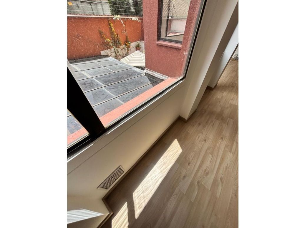 Apartamento de 2 alcobas en venta en Los Rosales, Bogotá, 110 m² · foto 8 de 15