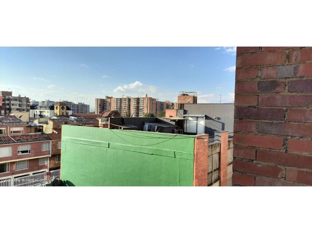Apartamento de 3 alcobas en venta en Cedro Golf, Bogotá, 163 m² · foto 16 de 20
