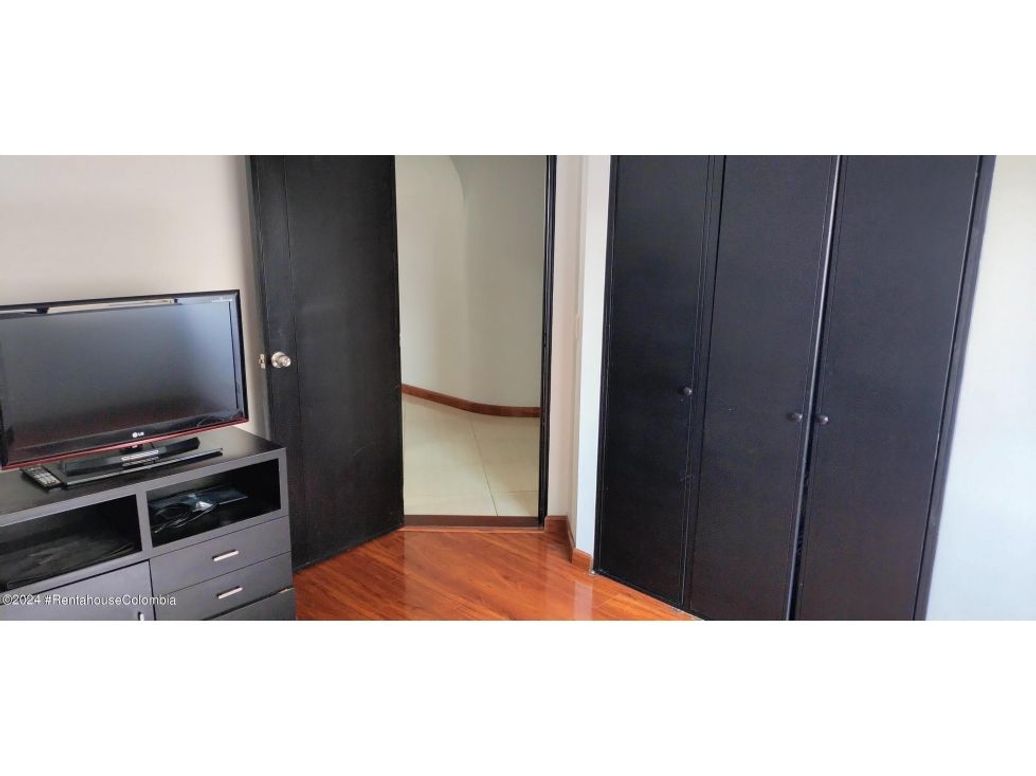 Apartamento de 3 alcobas en venta en Cedro Golf, Bogotá, 163 m² · foto 14 de 20