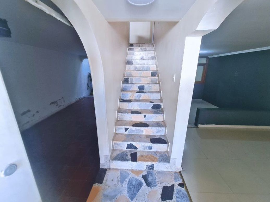Casa de 5 alcobas en venta en Jardines Del Norte, Bogotá, 150 m² · foto 2 de 20