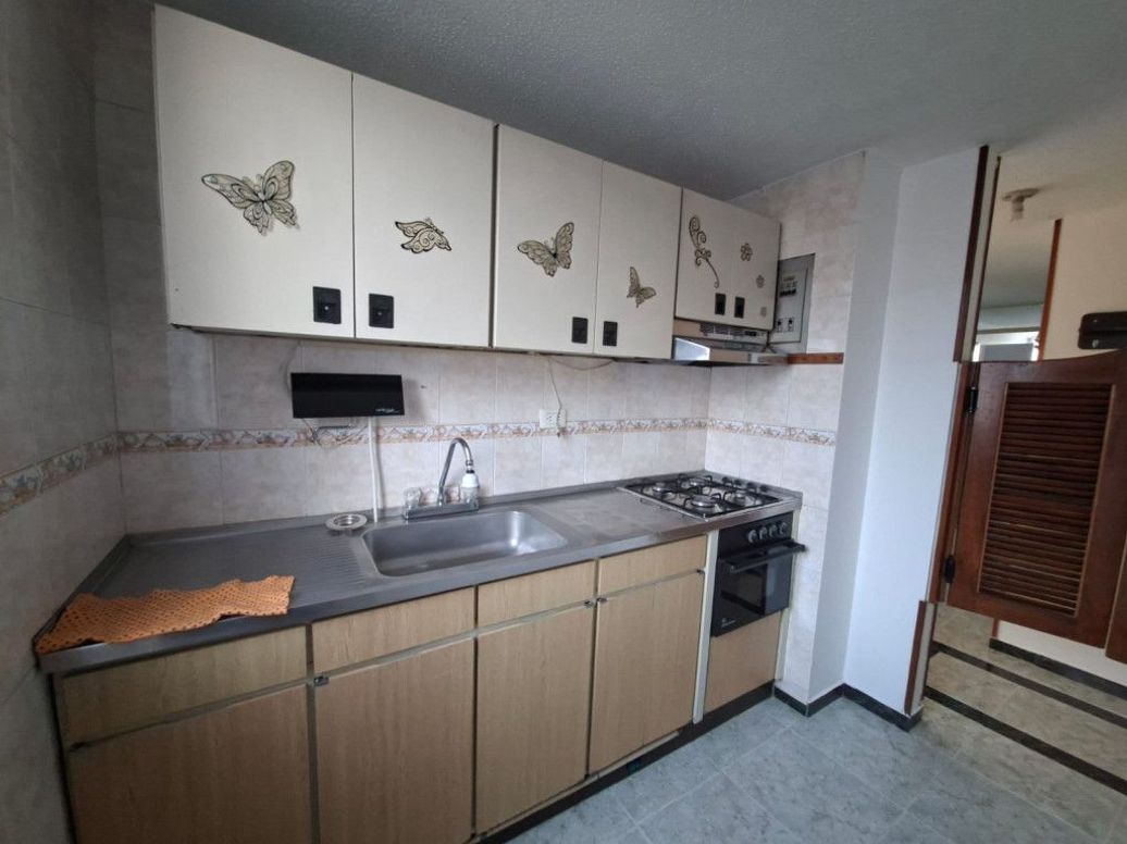 Apartamento de 3 alcobas en venta en Florida Blanca Norte, Bogotá, 57 m² · foto 4 de 17