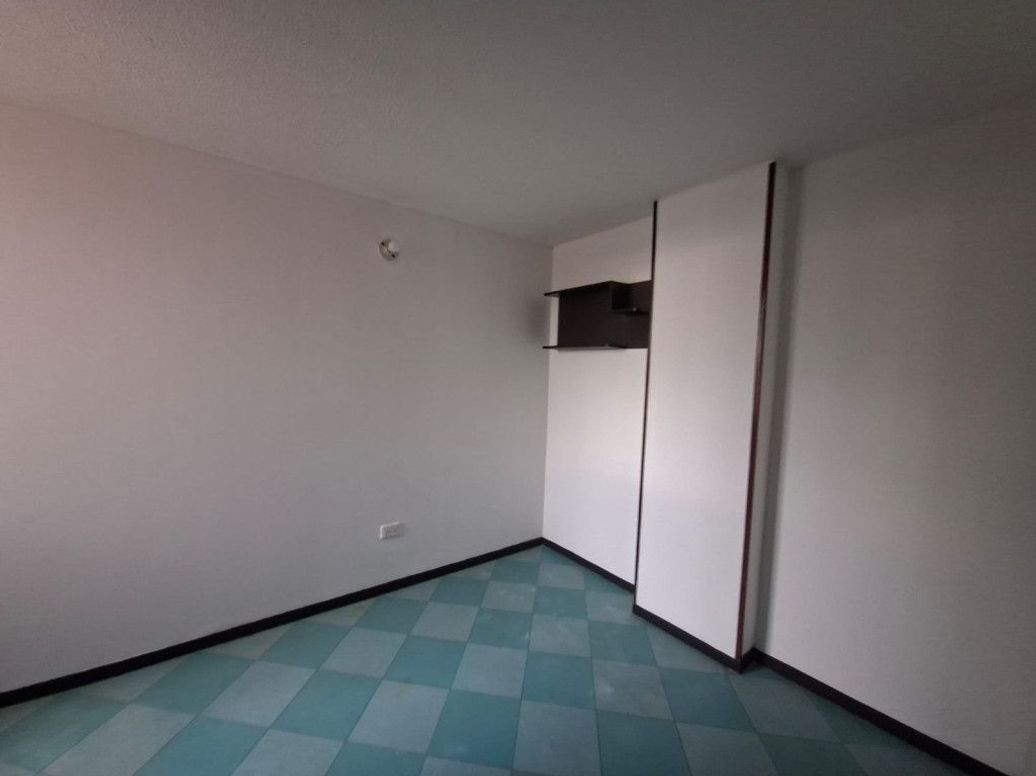 Apartamento de 3 alcobas en venta en Florida Blanca Norte, Bogotá, 57 m² · foto 7 de 17